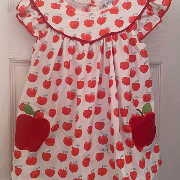 NWT Apple Shorts Set - Picture 7 of 10